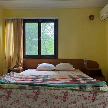 Campsite морска база венера