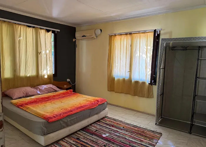 морска база венера אתר קמפינג